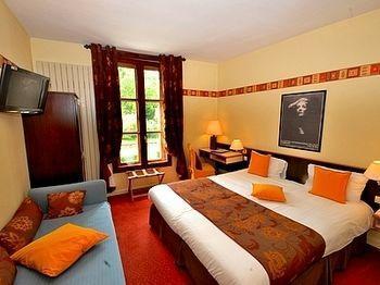 Hotel La Chaum'Yerres Chaumes-en-Brie Exterior photo