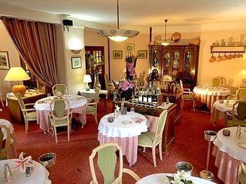 Hotel La Chaum'Yerres Chaumes-en-Brie Exterior photo
