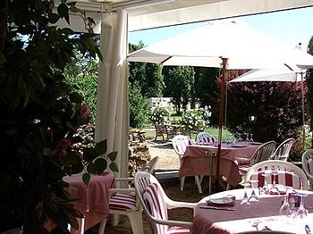 Hotel La Chaum'Yerres Chaumes-en-Brie Exterior photo